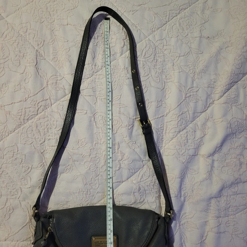 Marc By Marc Jacobs Gray Leather Shoulder Bag with Slouchy Design - Picture 16 of 16